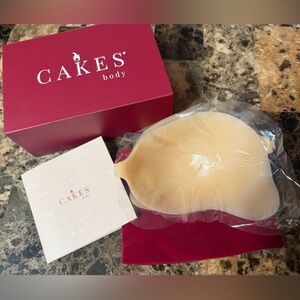 Cakes Body Cleavage Bra in Honey Size M